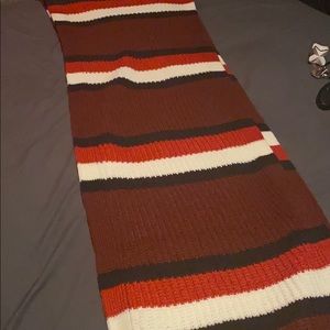 Tommy Hilfiger scarf